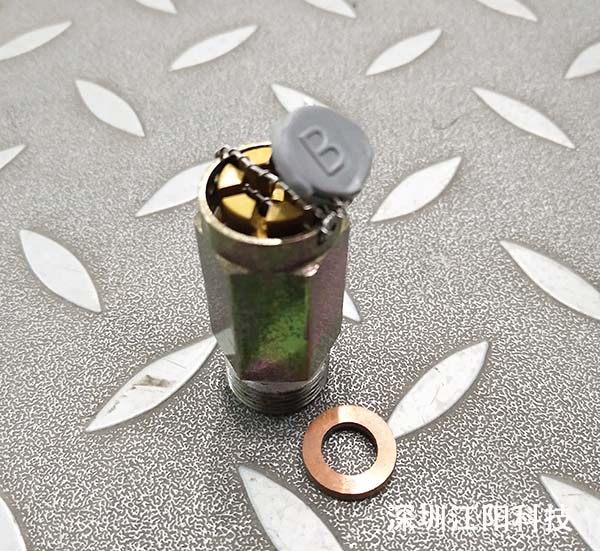 寶華配件-壓縮機二級安全閥012886